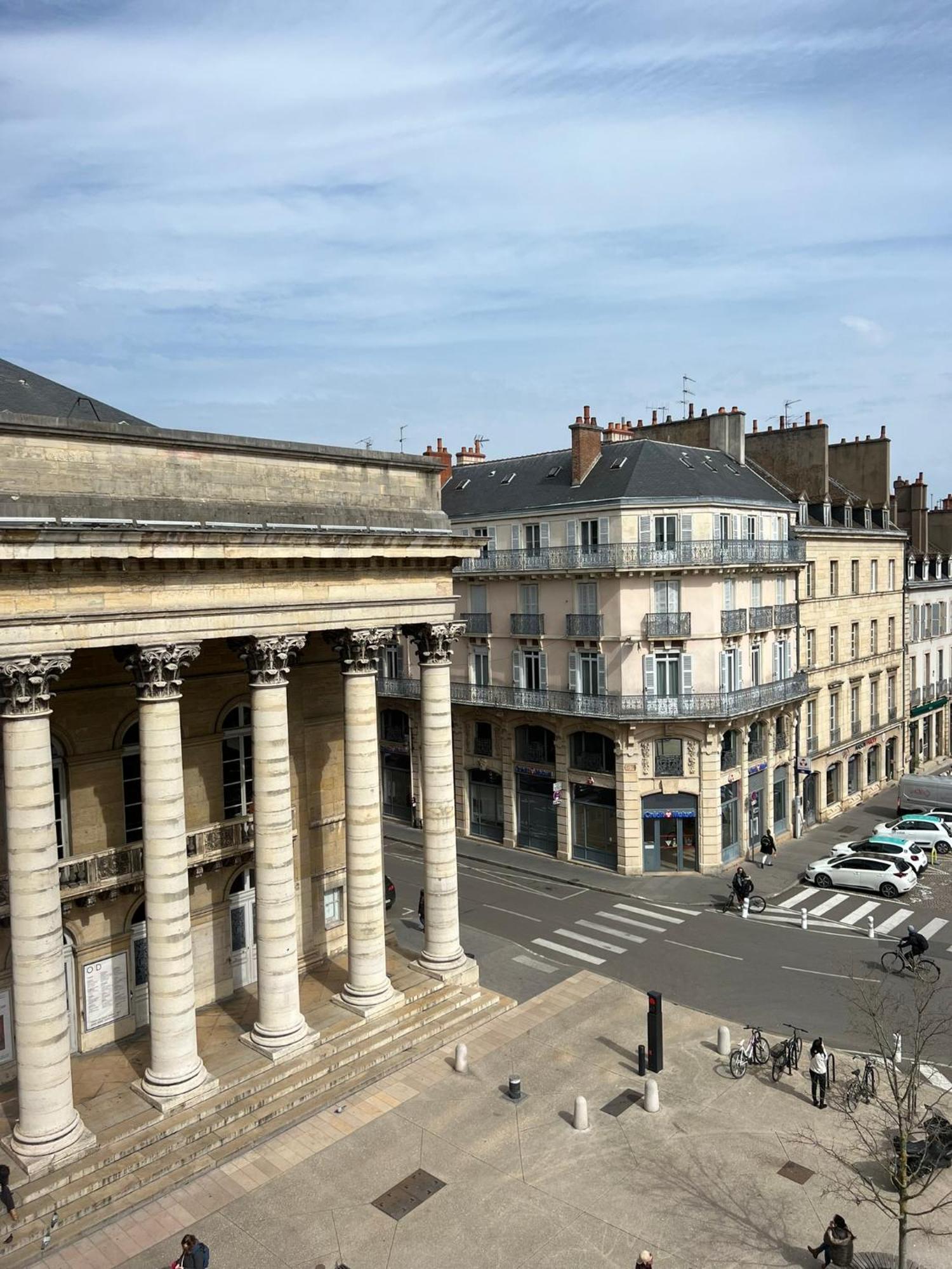 Le Theatre : Centre Historique Lejlighed Dijon Eksteriør billede