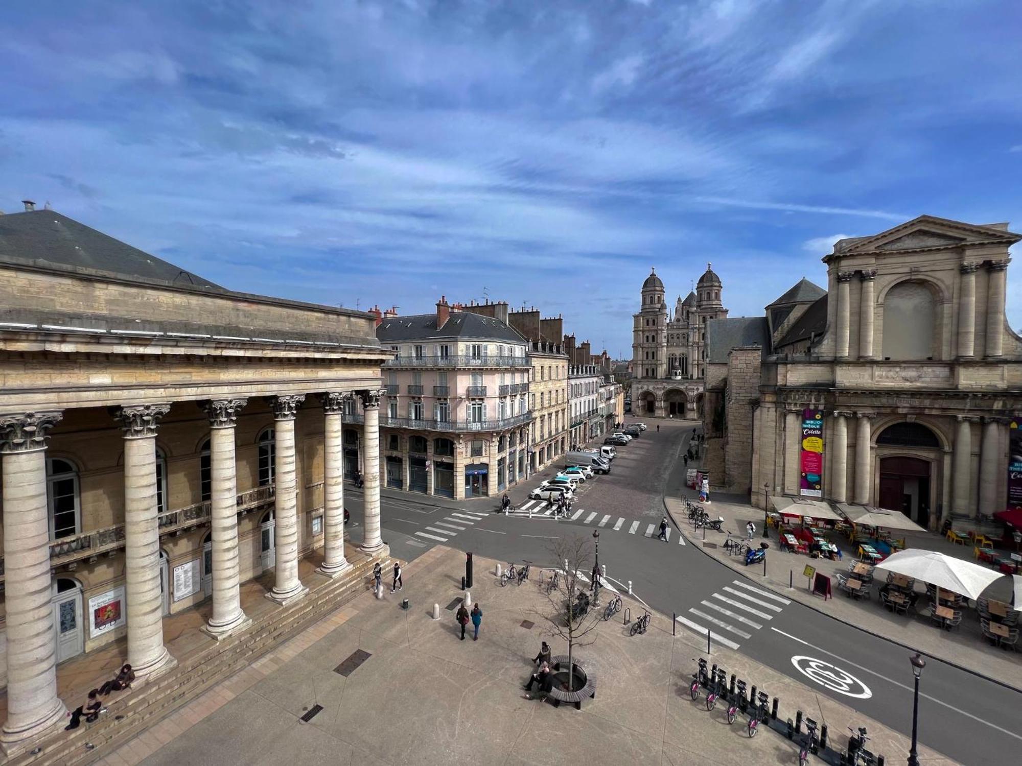 Le Theatre : Centre Historique Lejlighed Dijon Eksteriør billede